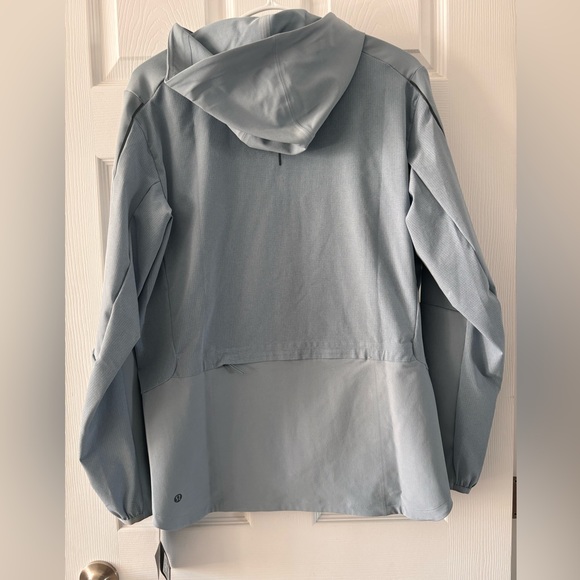 Warp Light packabke Jacket size Small Men’s light blue - Picture 3 of 6